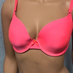 NWOT Victoria Secret is Demi Buste Bra S 34D